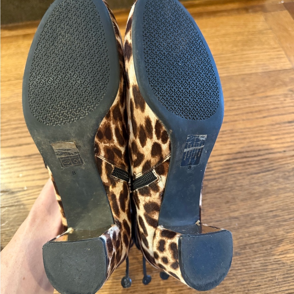 Tory Burch Leopard Print Ankle Boots - Picture 7 of 7